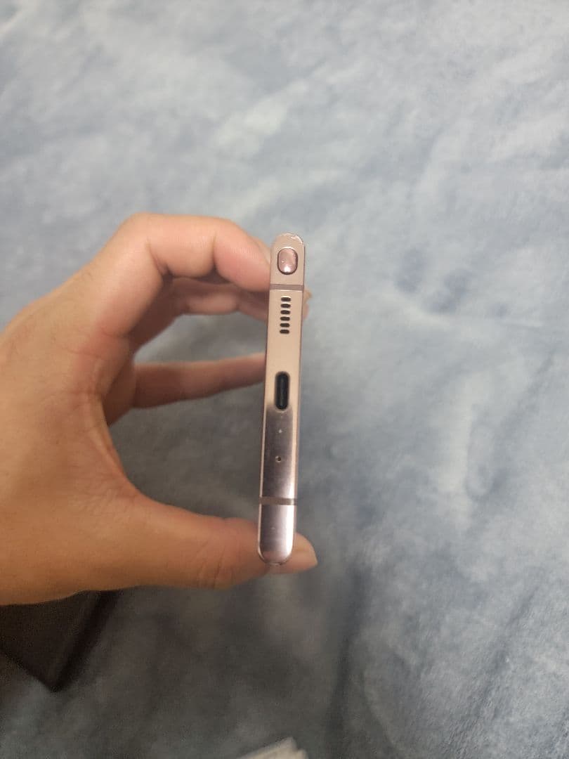 Samsung Galaxy Note 20 Ultra 5G カバー付き