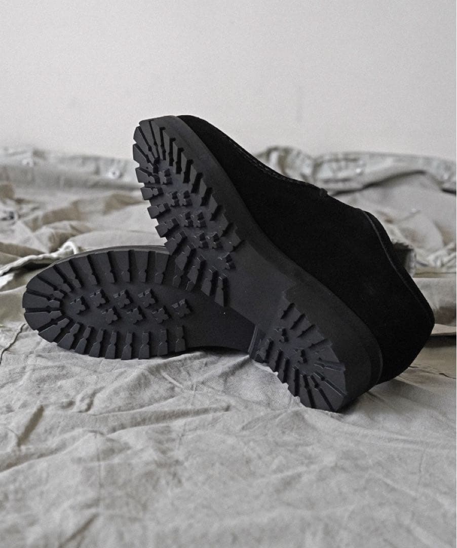 靴 BLACK SUEDE MOCCASIN