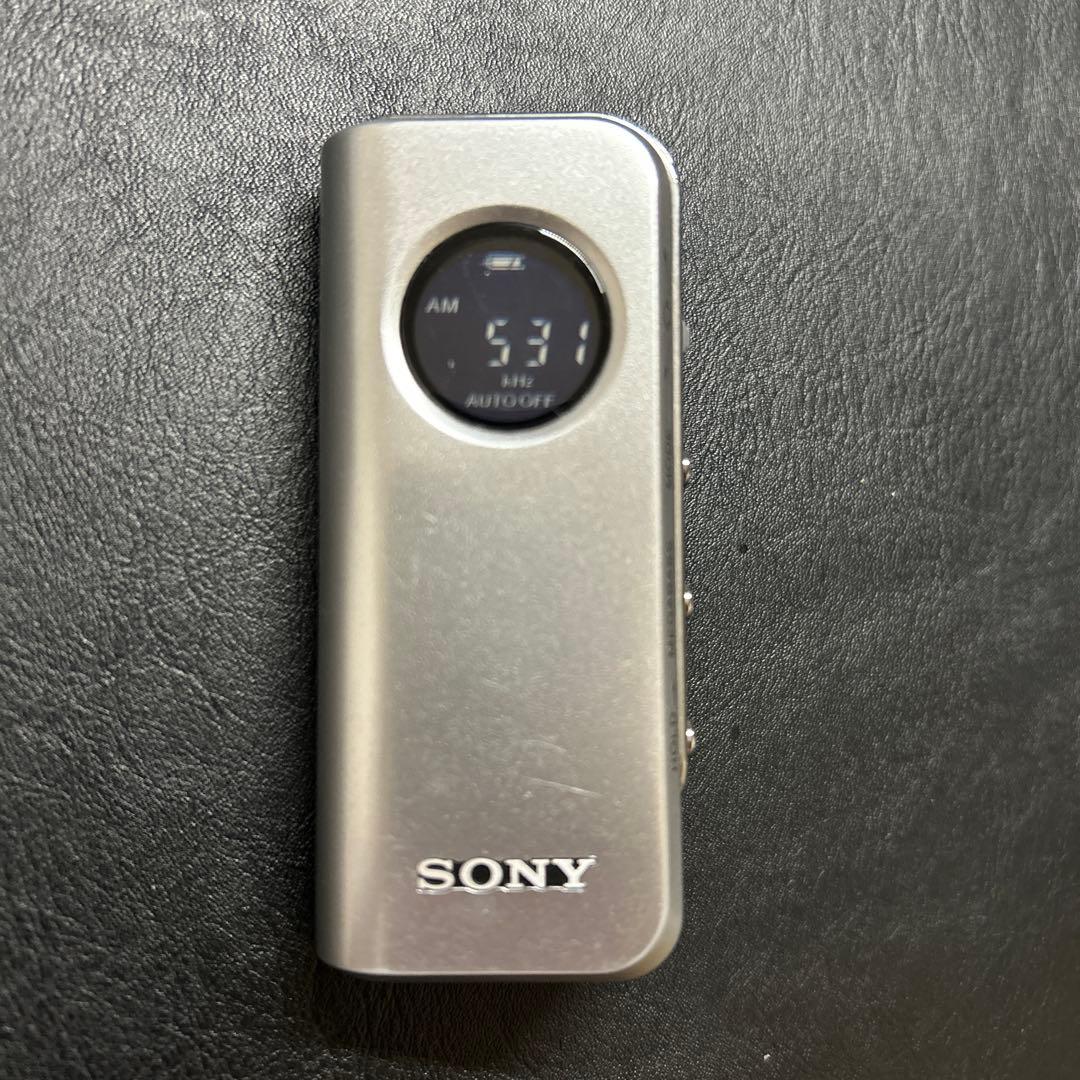 美品　SONY SRF-M98 FMラジオシルバー　PLLシンセサイザーラジオ