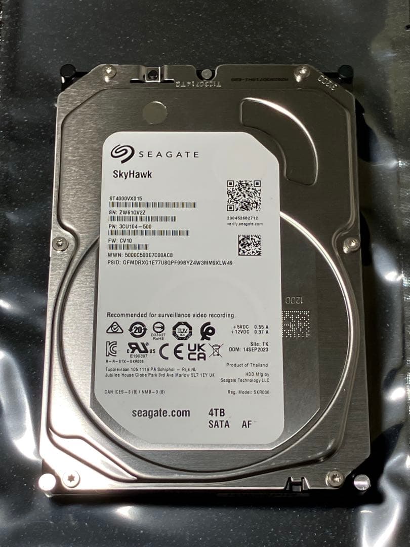 Seagate SKYHAWK 4TB 監視カメラ向け HDD