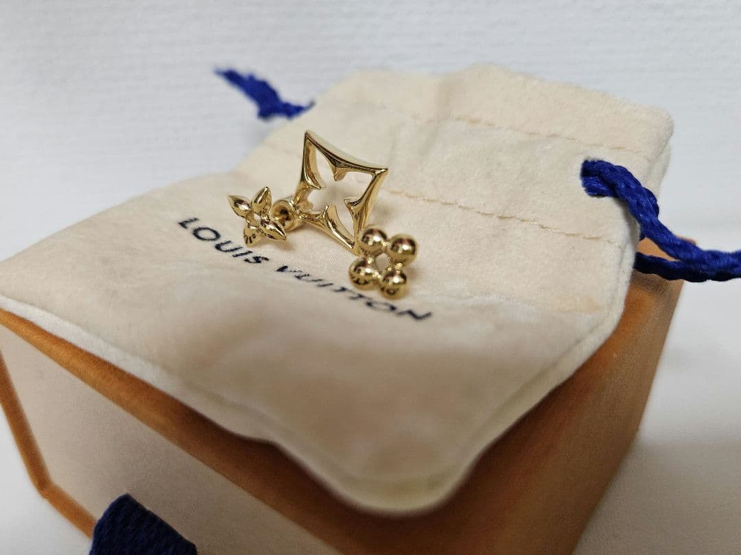 LOUIS VUITTON ピアス(片耳) LVフラワーグラム