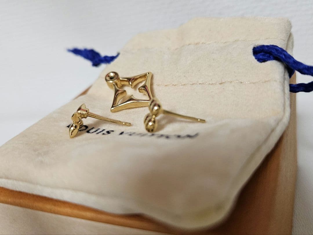 LOUIS VUITTON ピアス(片耳) LVフラワーグラム