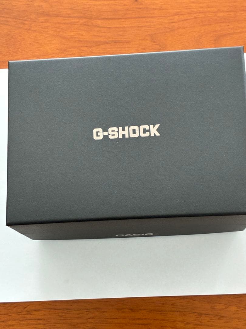 G-SHOCKフルメタルスクエアGMW-B5000 エイジド加工モデル