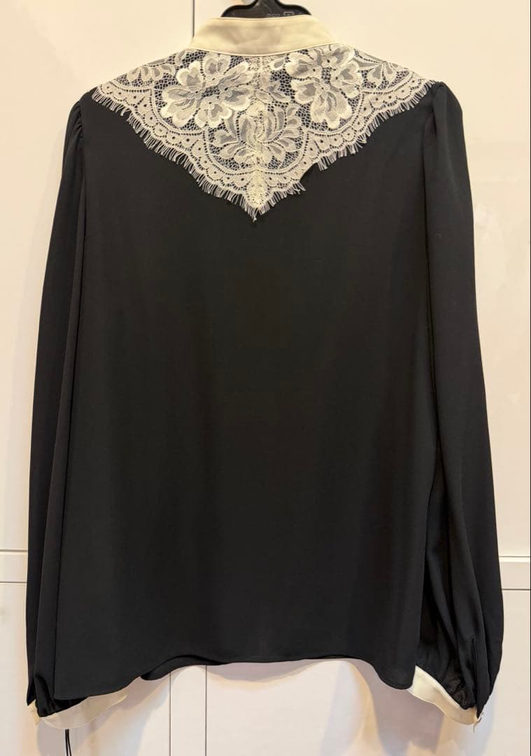 新品•未使用 グレースコンチネンタル バイカラーレースブラウス