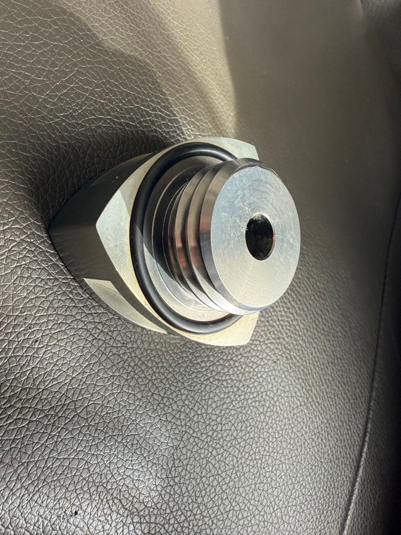 マツダ　RX-7 RX-8 ローター型オイルフィラーキャップ