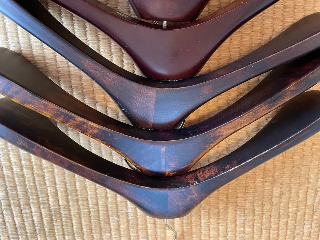 トムフォード　木製衣類ハンガー 10本セット