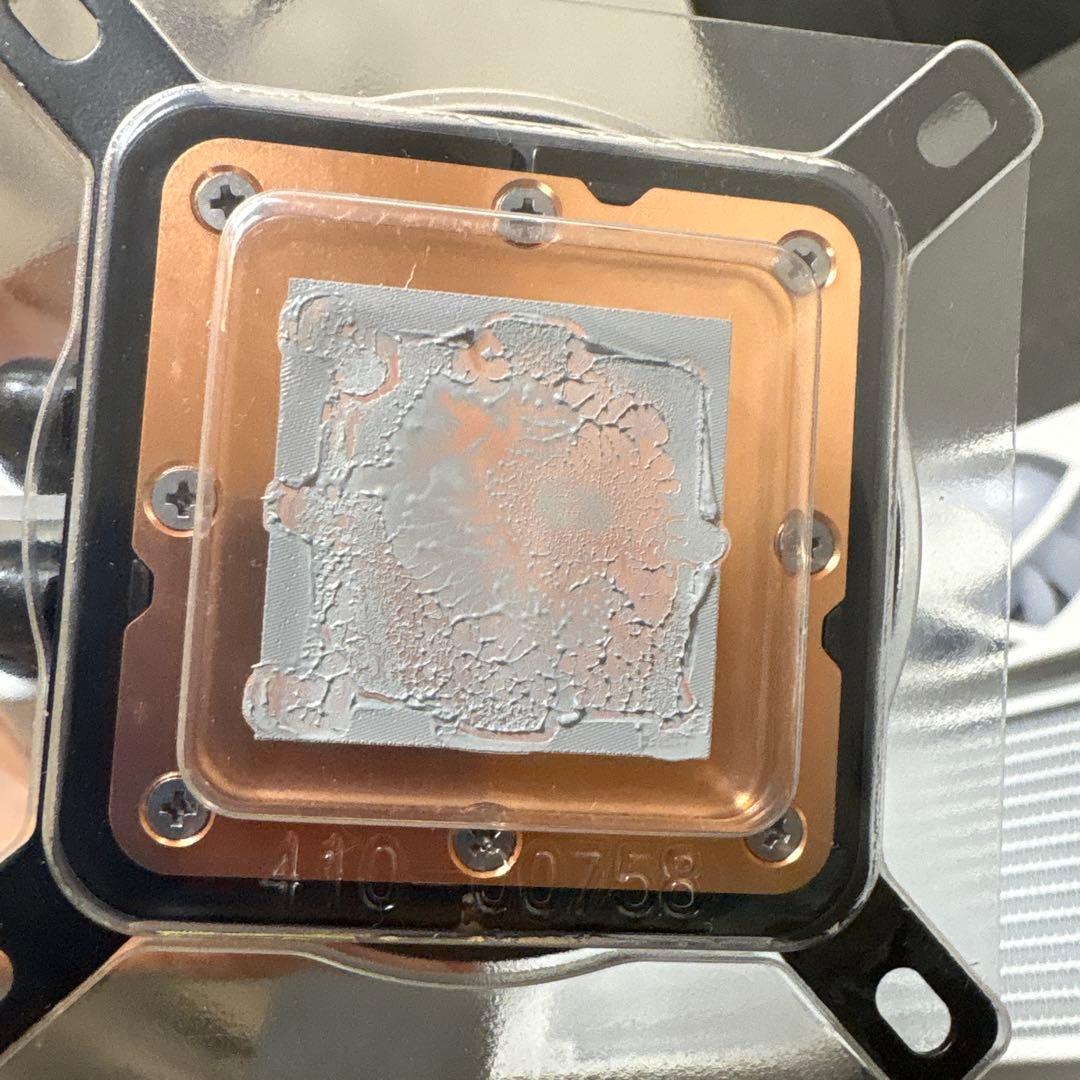 NZXT KRAKEN PLUS 360 RGB　ホワイト