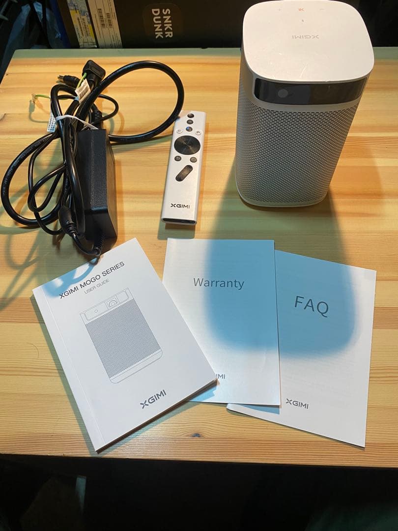 使用僅か　XGIMI MoGo pro プロジェクター