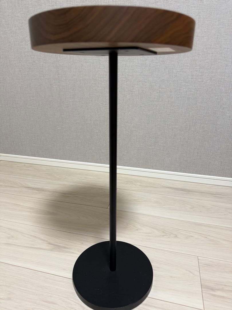 らくらくメルカリ便　リーンロゼ　サイドテーブル　ロゼシャンテレール