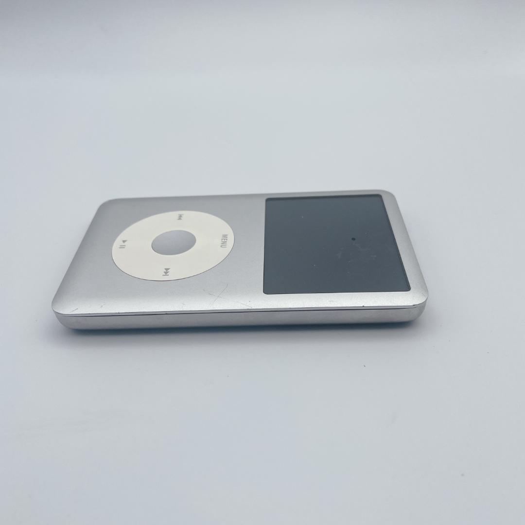 【概ね美品】Apple iPod classic 160GB 総再生時間251h