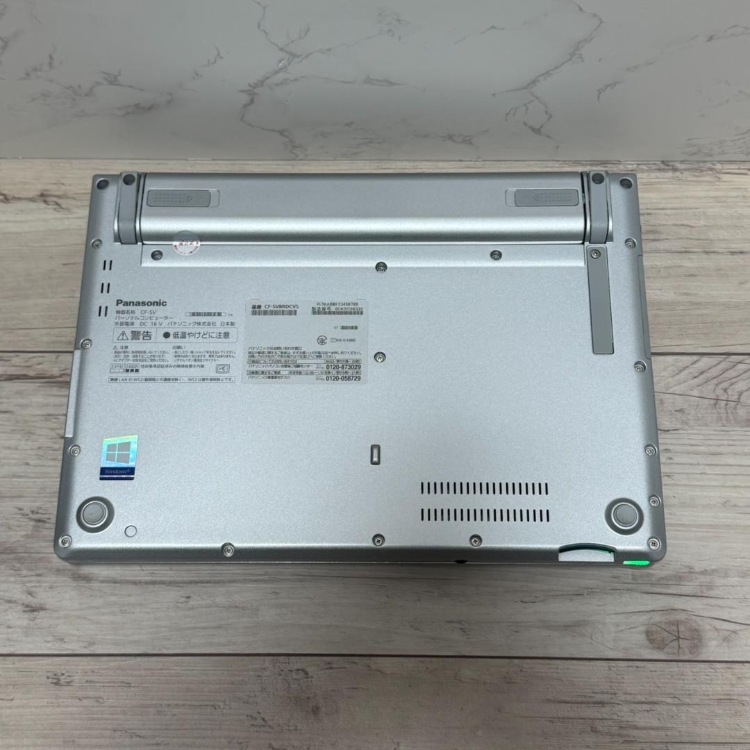 i5 第8世代 SSD 256GB バッテリー良好！