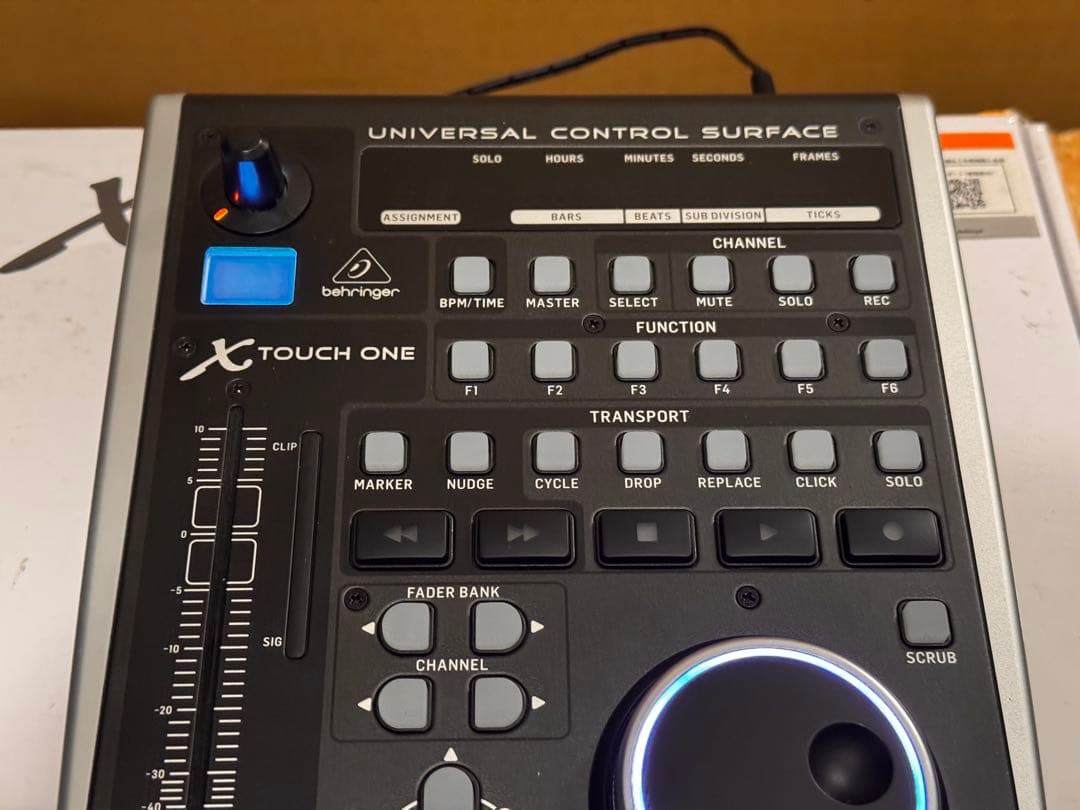 Behringer X TOUCH ONE フィジコン MIDIコントローラー