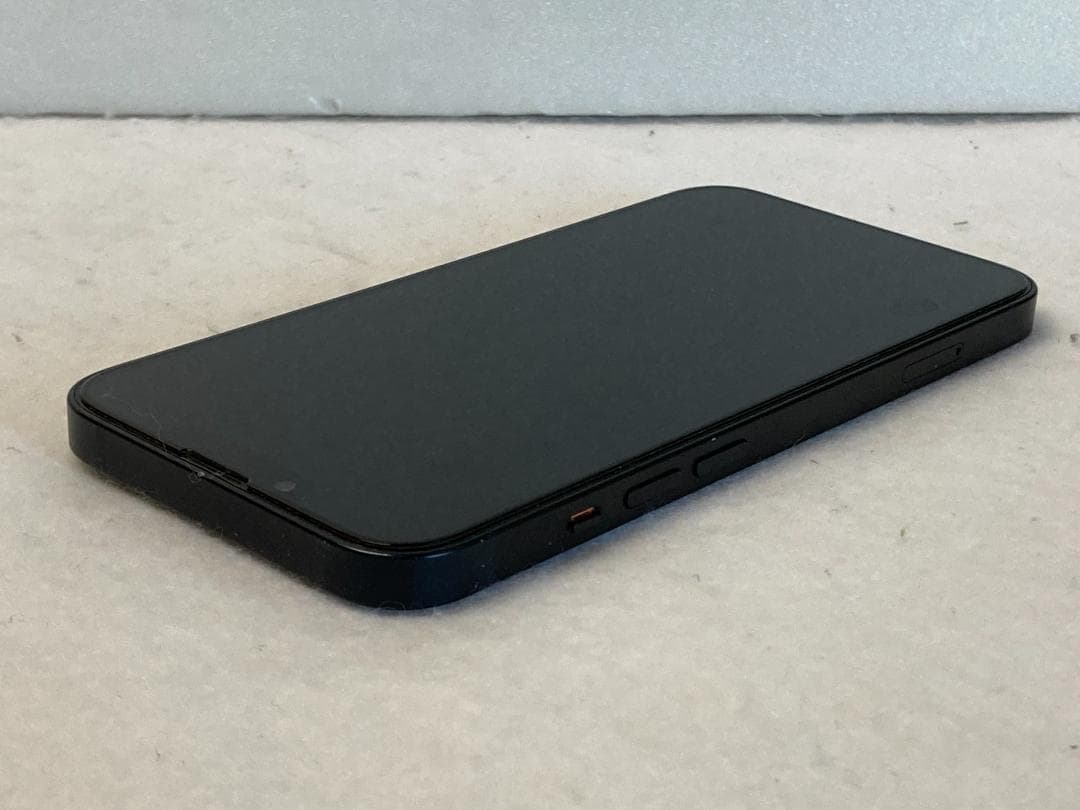 ★極美品★iPhone 13　128GB SIMフリー　MLNC3J/A