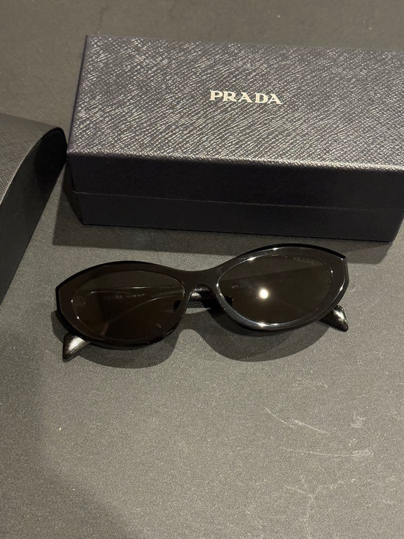 prada サングラス　値下げ交渉あり