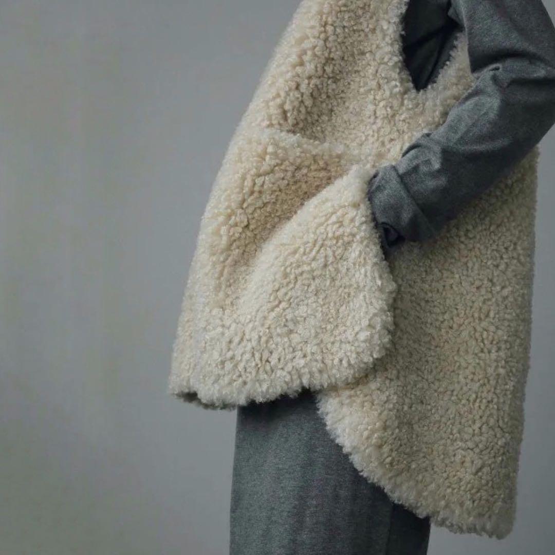 美品　anuke アンヌーク Eco Fur Vest エコファーベスト