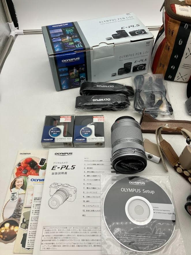 【美品】OLYMPUS E-PL5 デジタル一眼レフ 本体と付属品