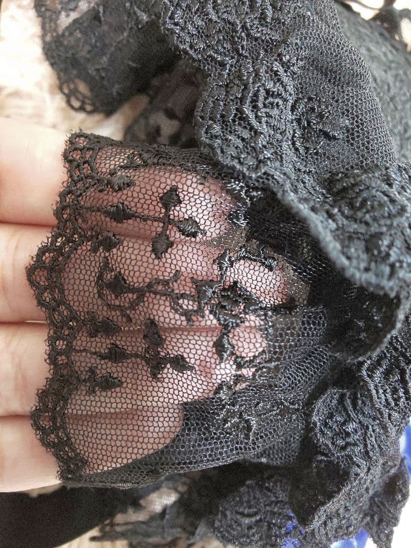 ハ*ー様 モワティエMoi-meme-Moitie青薔薇付きヘッドドレスワイヤー