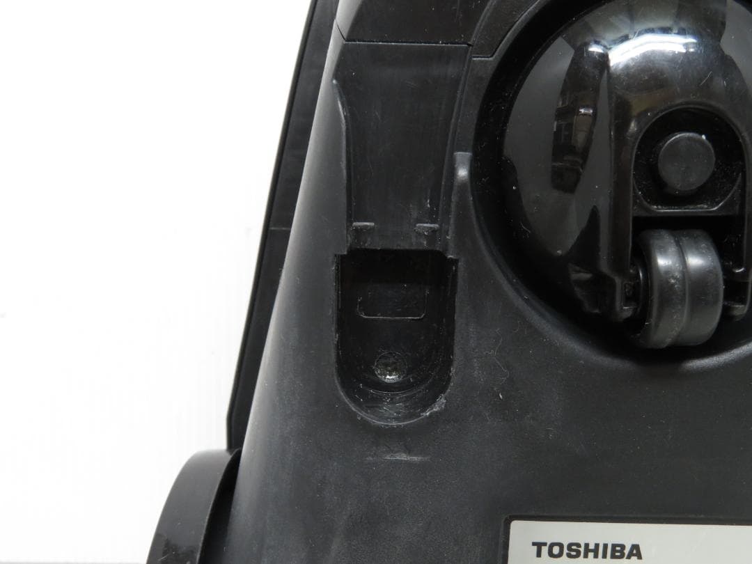 東芝 2022年製 紙パック式掃除機 クリーナー パワーブラシ VC-BKJ9