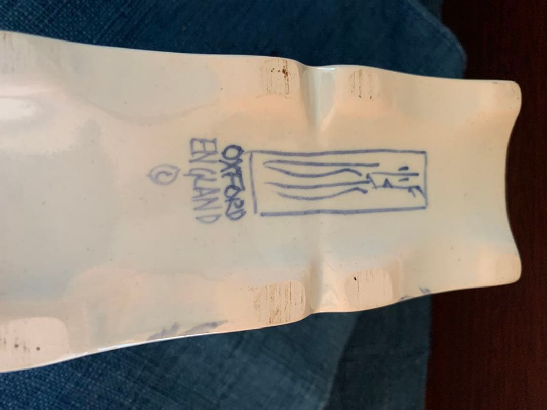 イギリスオックスフォード製デボラ・シアーズ手描きのセラミック花器