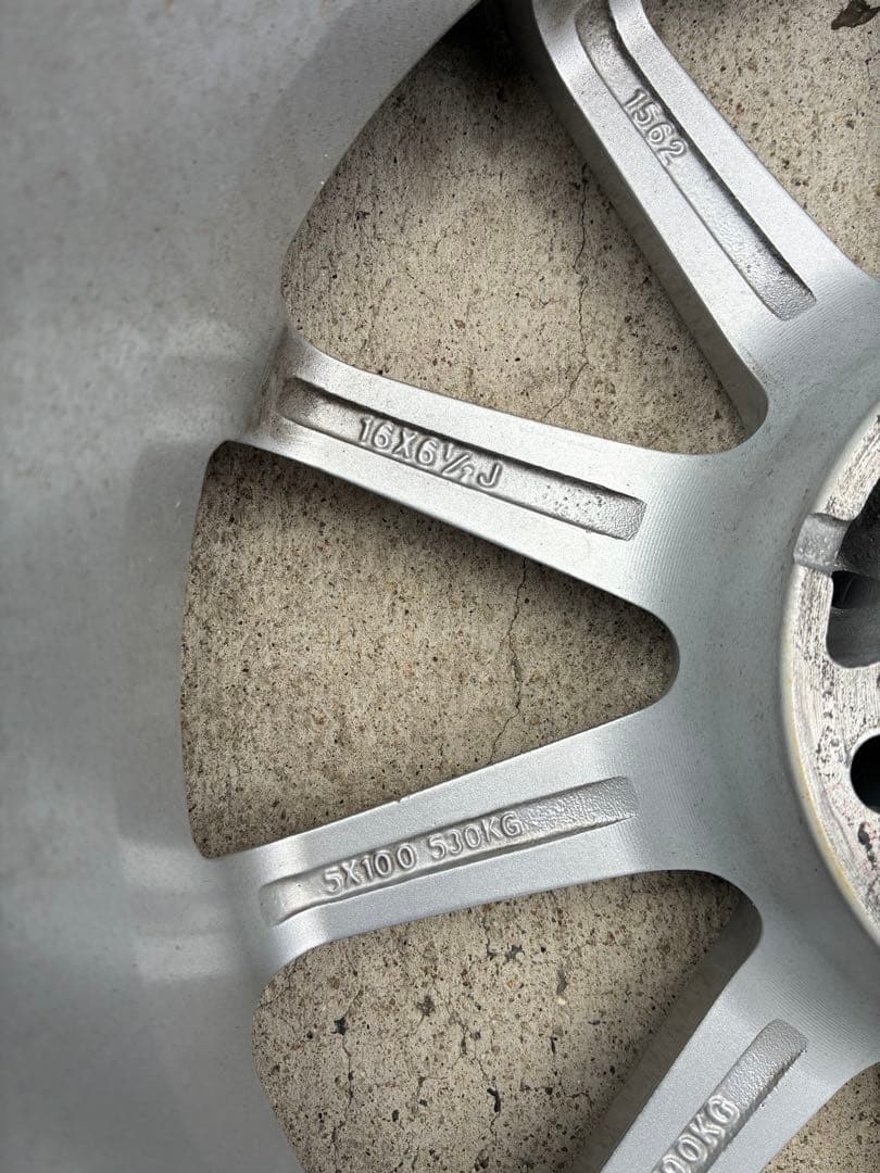 アルファード・ヴェルファイア　スタッドレス　大阪