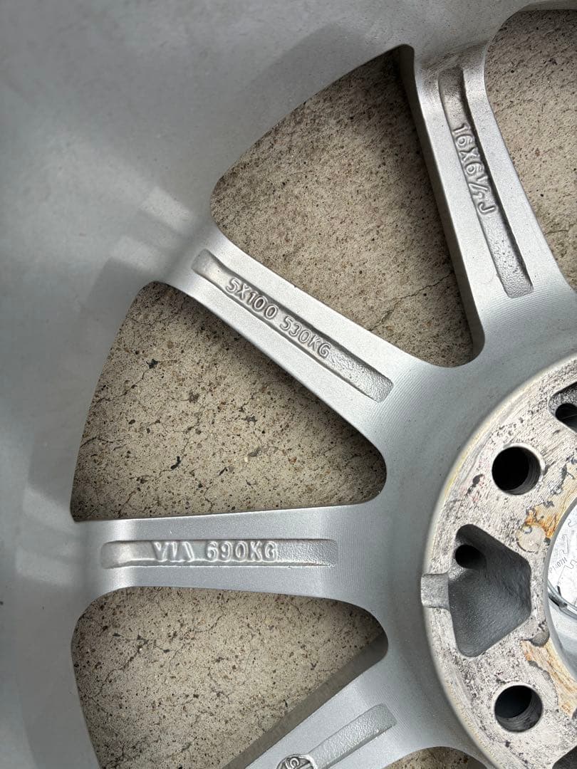 アルファード・ヴェルファイア　スタッドレス　大阪