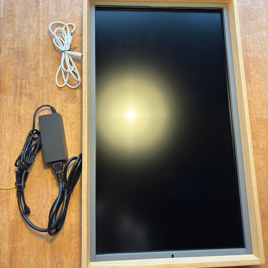 Atmoph window 2 カリモク木製フレーム