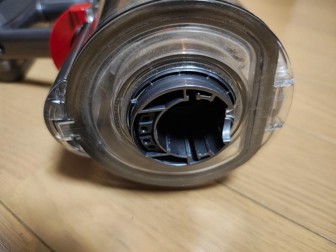 ダイソン★コードレス掃除機★V11本体★ＳV14★バッテリー新品と同等★難あり