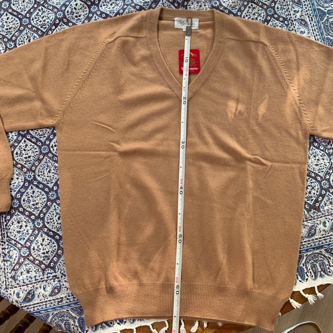 新品　カシミヤ100% Vネックセーター メンズ L L