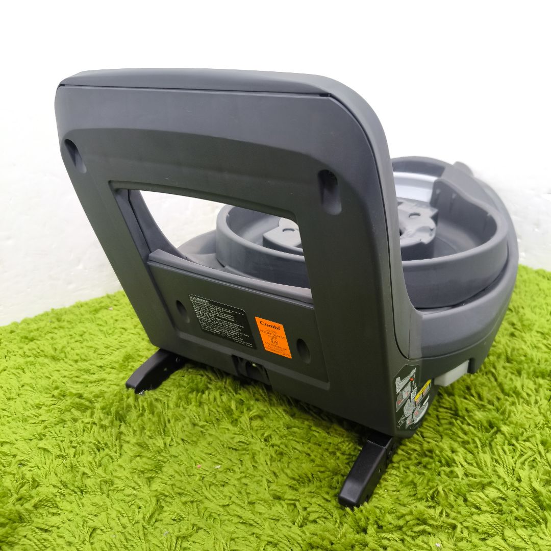 コンビ　ザエス　THE S ISOFIXベース　カバー&説明書付き