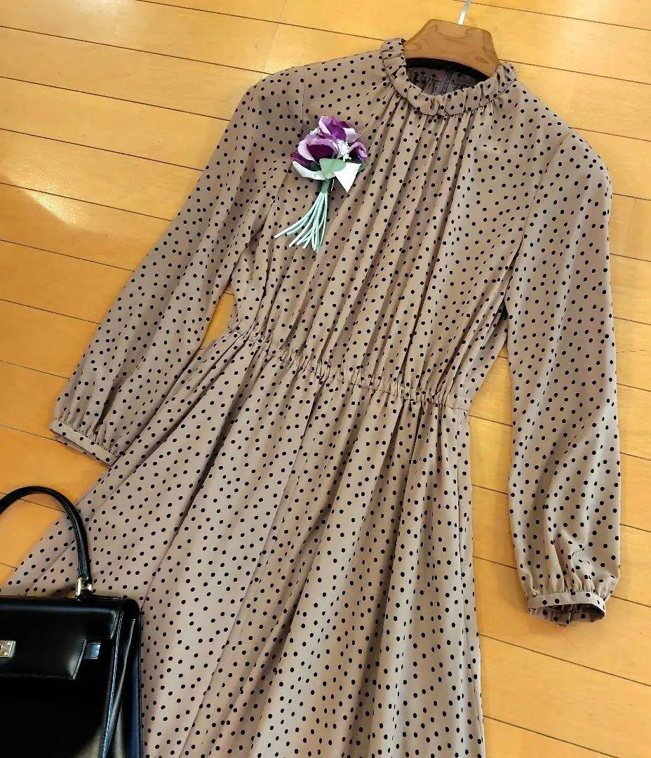 ミ*リ様 レリアン 近年モデル ベージュドットロングワンピース