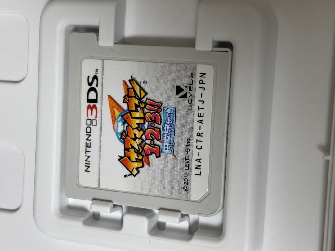 ハ*キ様 中古品　3DS イナズマイレブン1・2・3 円堂守伝説