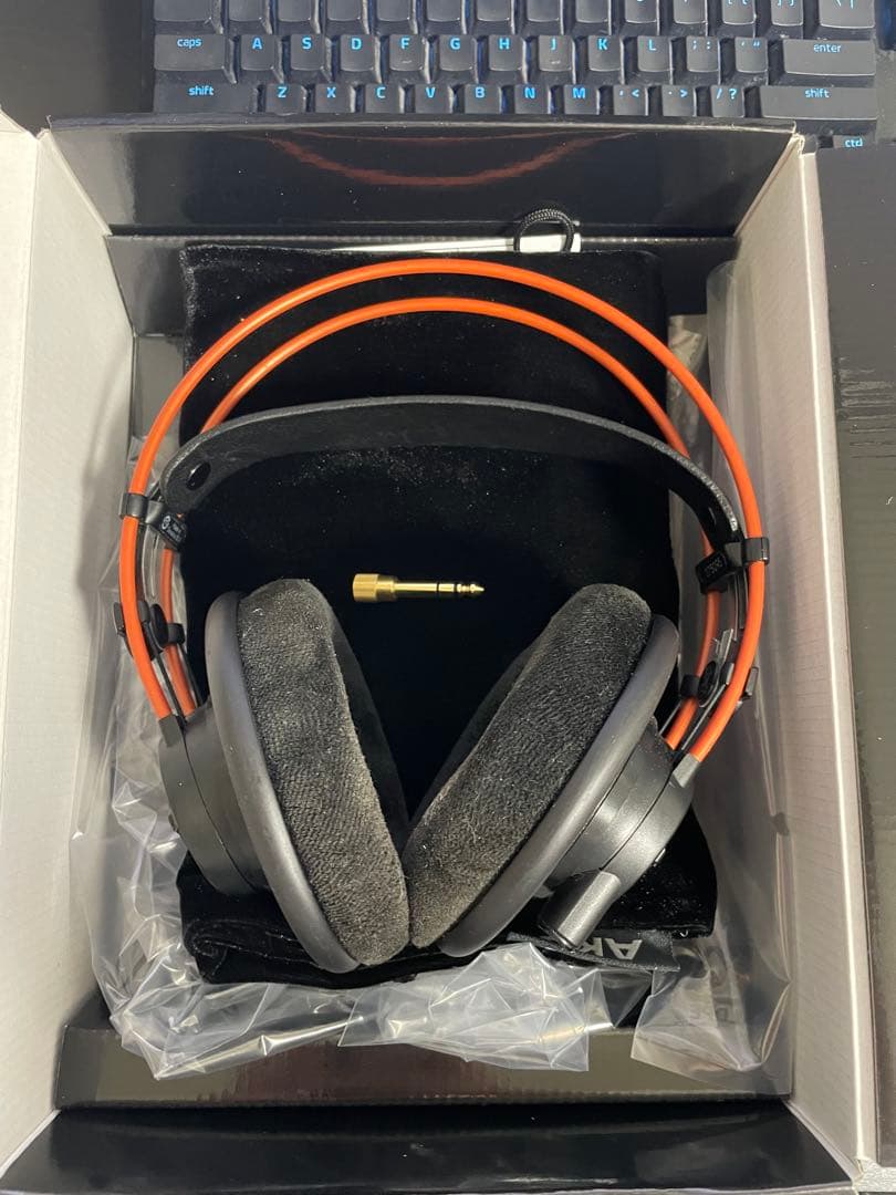 AKG K712 PRO ヘッドホン