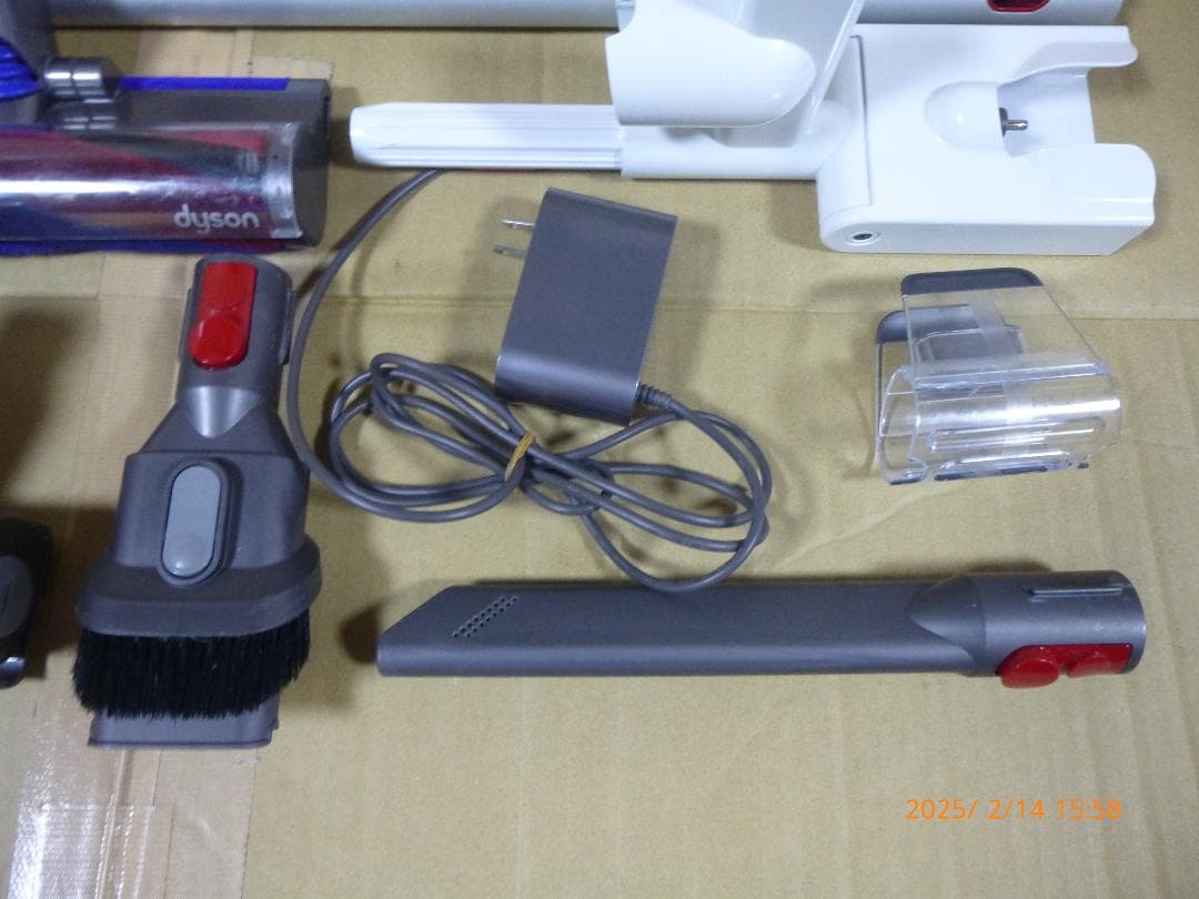 本日限り　ダイソンSV18　純正充電スタンド付き　エコモード44分　動作確認済み