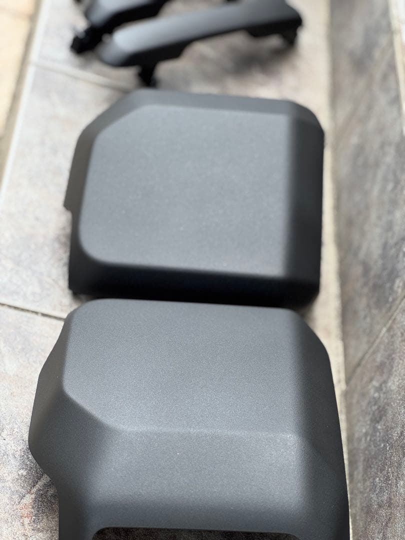 ②ランドクルーザー　250 グリル　フルセット　ラプターライナー塗装