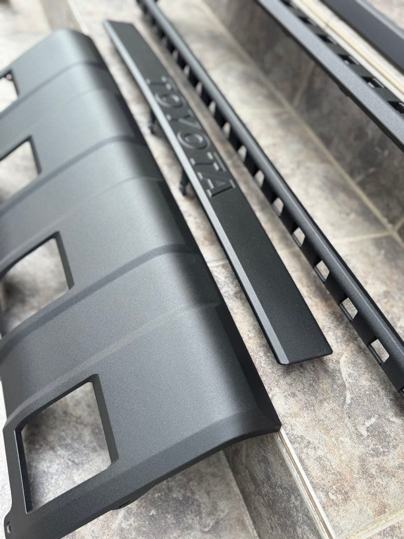 ②ランドクルーザー　250 グリル　フルセット　ラプターライナー塗装