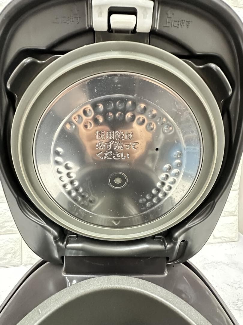 TOSHIBA 真空圧力IH炊飯器 RC-10VRP 5.5合*