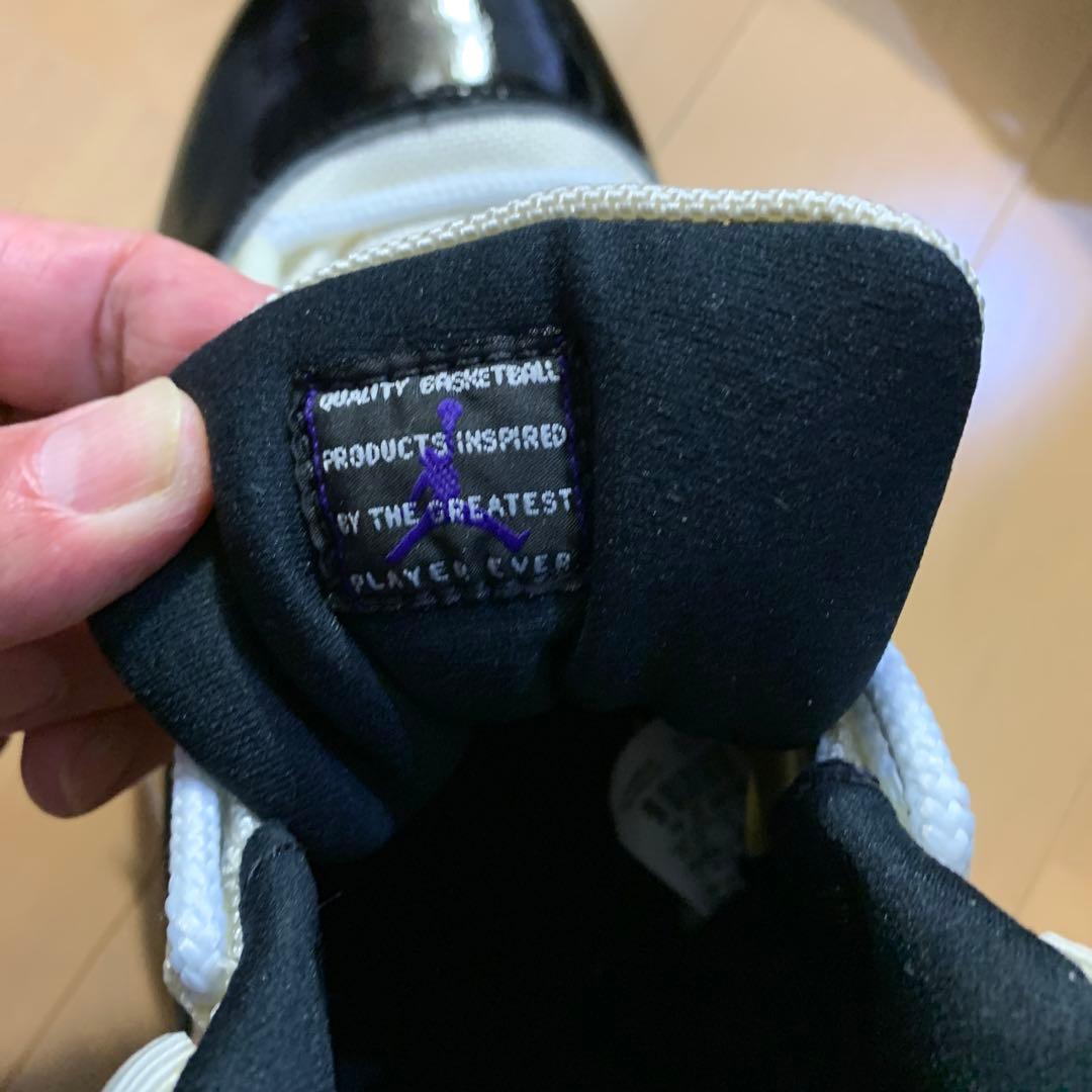 Air Jordan 11 ホワイト/ブラック/ダークコンコード UK 9