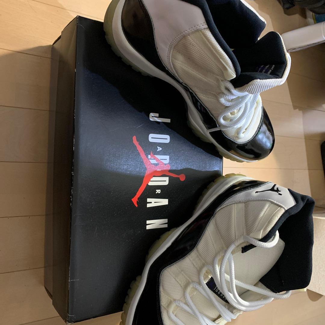 Air Jordan 11 ホワイト/ブラック/ダークコンコード UK 9