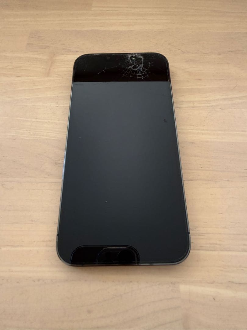 iPhone 13 Pro スペースグレーひび割れあり 128GB SIMフリー