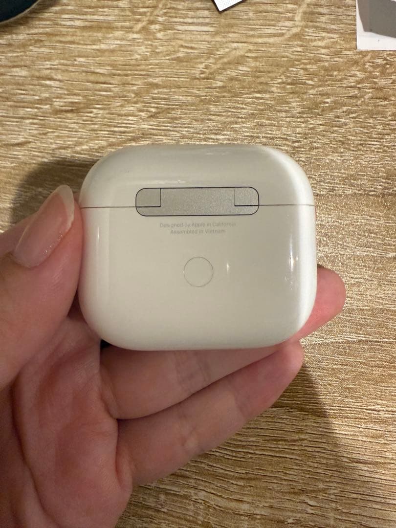 [Angelika Amando ]Apple AirPods 第三世代