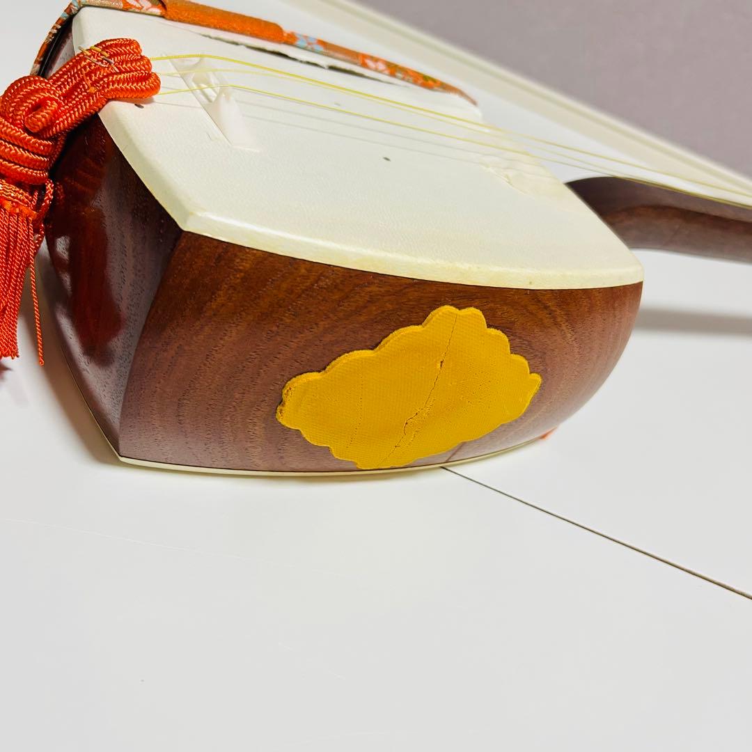 【超高級 美品】三味線 中棹 紅木 プロ仕様 正寸 天然皮 付属品多数あり