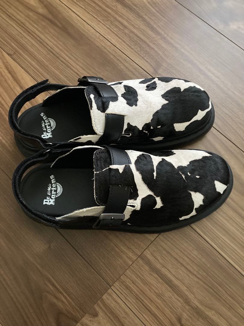 け*ん様 Dr. Martens カウ柄 クロッグサンダル　ドクターマーチン　サ