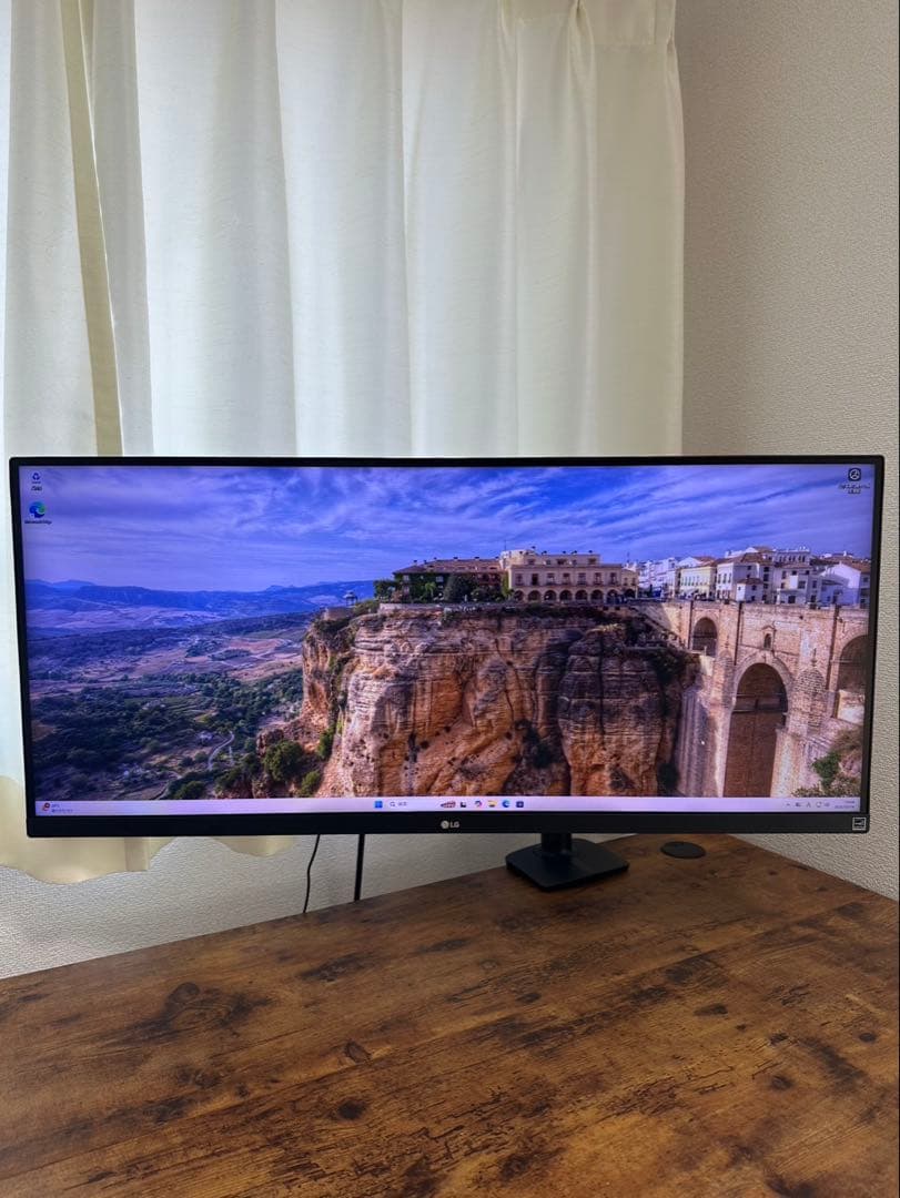 美品・LG モニター 34インチとergotronのモニターアームのセット