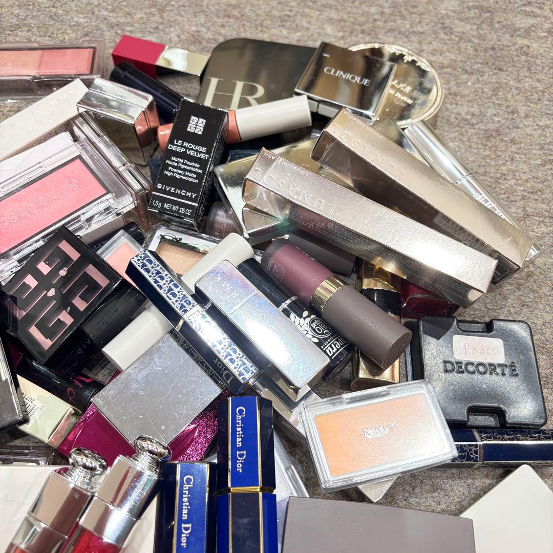ブランド　デパコス・ディオール多め！　コスメ　化粧品大量纏め売り約70点