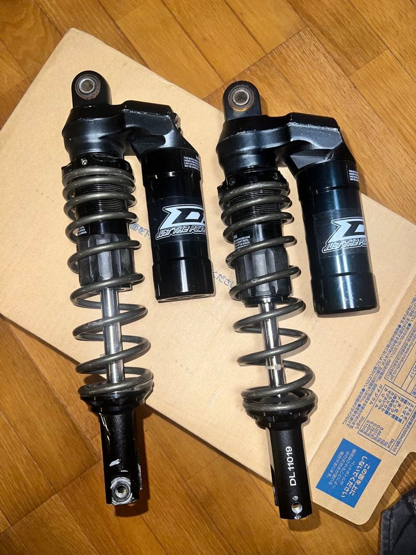 シグナスX シグナス　1,2,3 DJ1 リアサスペンション