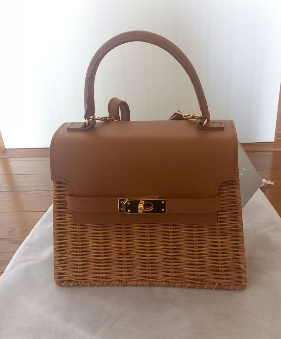 【新品タグ付き】バグマティー レザーカゴバッグ