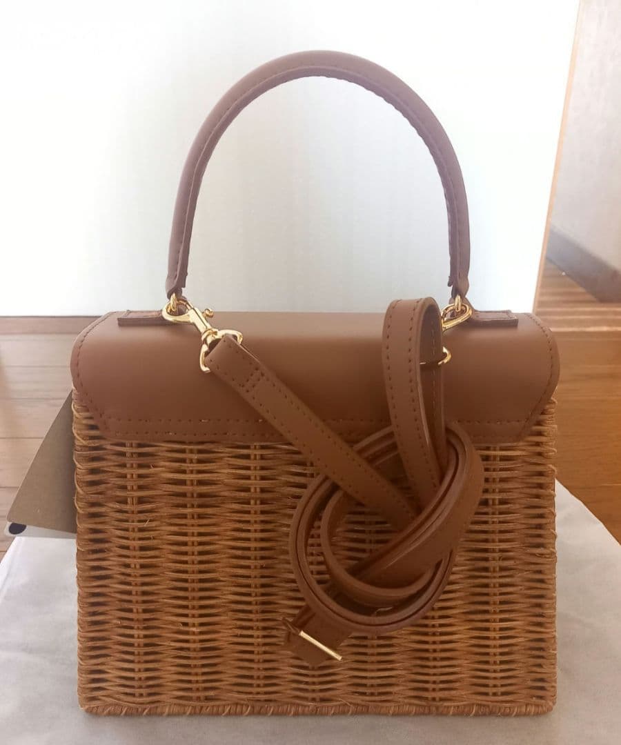 【新品タグ付き】バグマティー レザーカゴバッグ