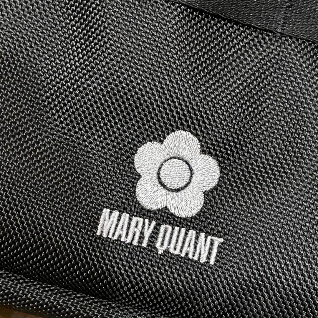 NEW ERA(R) × MARY QUANTスクエア ボディバッグ ニューエラ