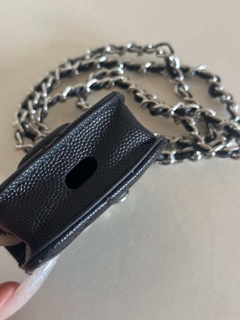 シャネル ノベルティAir Podsケース