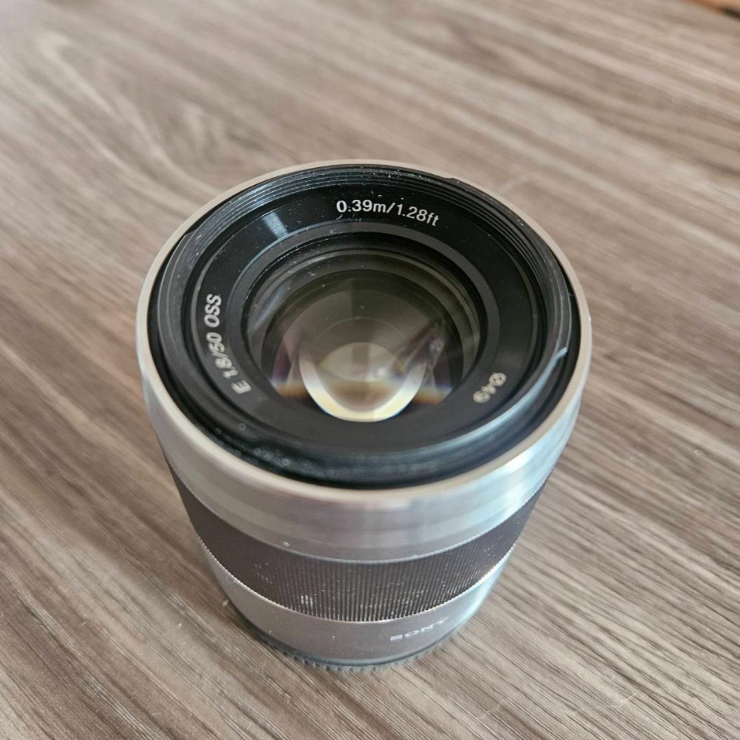 SONY E 50mm F1.8 OSS デジタル一眼レフ　ソニー　カメラ